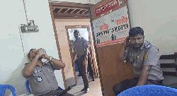 Police take position at Bangladesh Jasad office