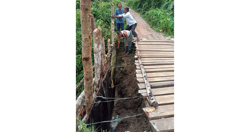 Collapsed bridge in Bangchhari Natun Para