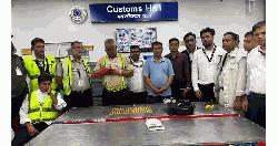 14kg of gold worth Tk25cr hidden in belt, airline worker detained