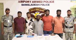 Seven held with 67 bhori of gold at airport