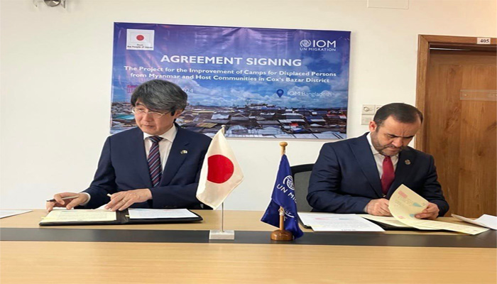  Japanese Ambassador Iwama Kiminori and IOM Bangladesh Chief of Mission Abdusattor Esoev sign an exchange of notes in Dhaka on Monday formalising the grant for the Rohingyas and host communities in Cox’s Bazar. Photo: Courtesy 