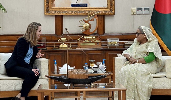 Director General of the International Organization for Migration (IOM) Amy Pope pays a courtesy call on Prime Minister Sheikh Hasina at Ganabhaban in Dhaka on Tuesday (May 7, 2024).