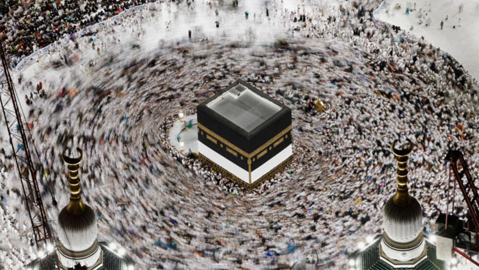  Pilgrims circle Kaaba as they perform Tawaf at the Grand Mosque, ahead of the annual haj pilgrimage, in Mecca, Saudi Arabia, June 11, 2024. © Mohamad Torokman, Reuters 