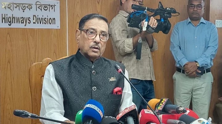 Road Transport and Bridges Minister Obaidul Quader makes remarks during an Eid greetings exchange at his ministry's conference room in the Secretariat on Wednesday  