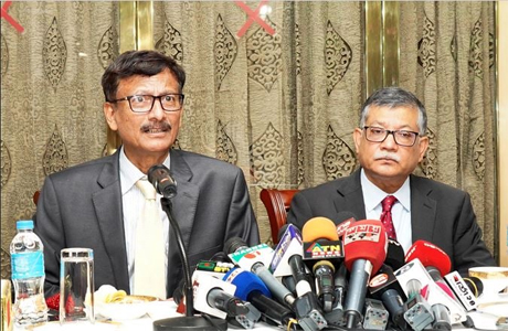 Foreign Affairs Adviser Md Touhid Hossain (Left) talks to reporters at the state guest house Padma on Monday. Photo: Collected 