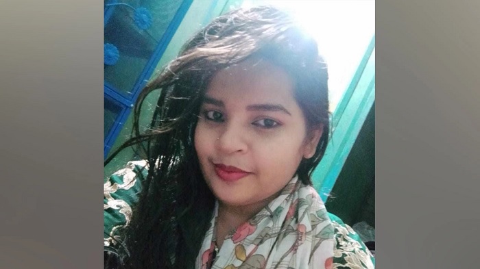 Seema Akter was hacked to death by an unidentified youth at a house at Jatrabari in the capital on Wednesday afternoon.