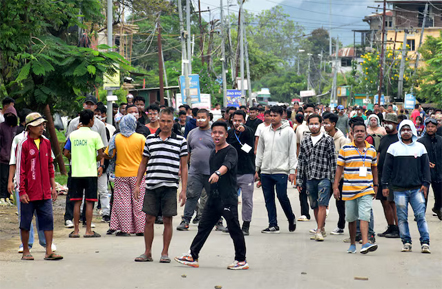 Internally displaced persons (IDPs), who are living in relief camps, react during a protest rally demanding their resettlement in their native places, in Imphal, Manipur, India, August 1, 2024. REUTERS/Stringer/File Photo 