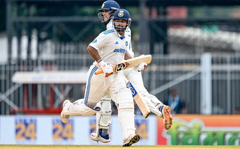 Shubman Gill and Rishabh Pant sped up as they batted along• AFP/Getty Images