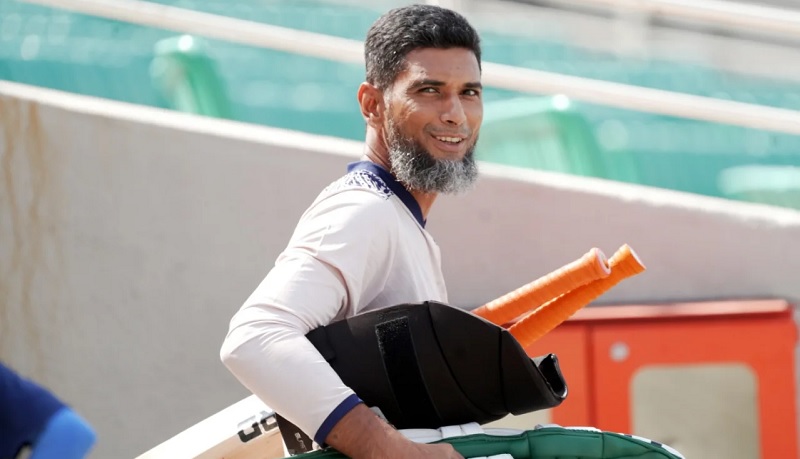 Mahmudullah seen actively participating in batting and bowling drills at Gwalior. Photo: BCB