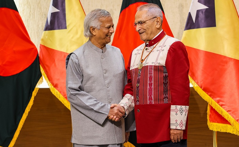 Chief Adviser Prof Muhammad Yunus and President of Timor-Leste Jose Ramos-Horta shake hands during a joint press appearance at Chief Adviser's Office (CAO) in Dhaka. Photo: BSS