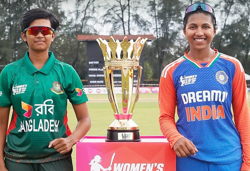 The both captains of Bangladesh and India U-19 Women's cricket team pose for photoshoot during the trophy unveiling event. Photo: ACC