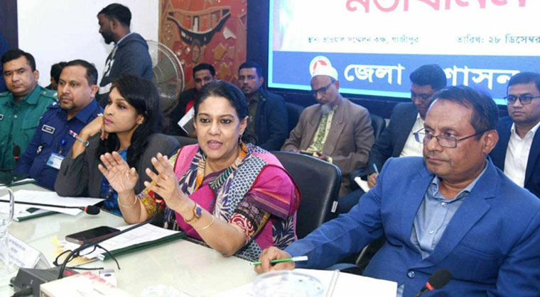 Environment, Forest, and Climate Change adviser Syeda Rizwana Hasan tspeaks at a discussion on forest and environmental conservation at the conference room of the Gazipur Deputy Commissioner’s office on Saturday. Photo: Collected 