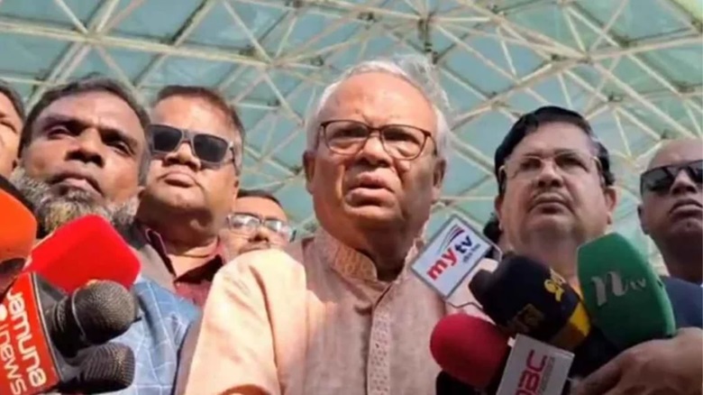 BNP Senior Joint Secretary General Ruhul Kabir Rizvi talks to reporters after paying tributes to the graveyard of Shaheed President Ziaur Rahman in Dhaka on Sunday (December 29).