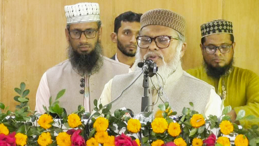 Religious Affairs Adviser to the interim government AFM Khalid Hossain speaking at a meeting in Patukahali's Islamic Foundation auditorium on Monday. Photo: Observer